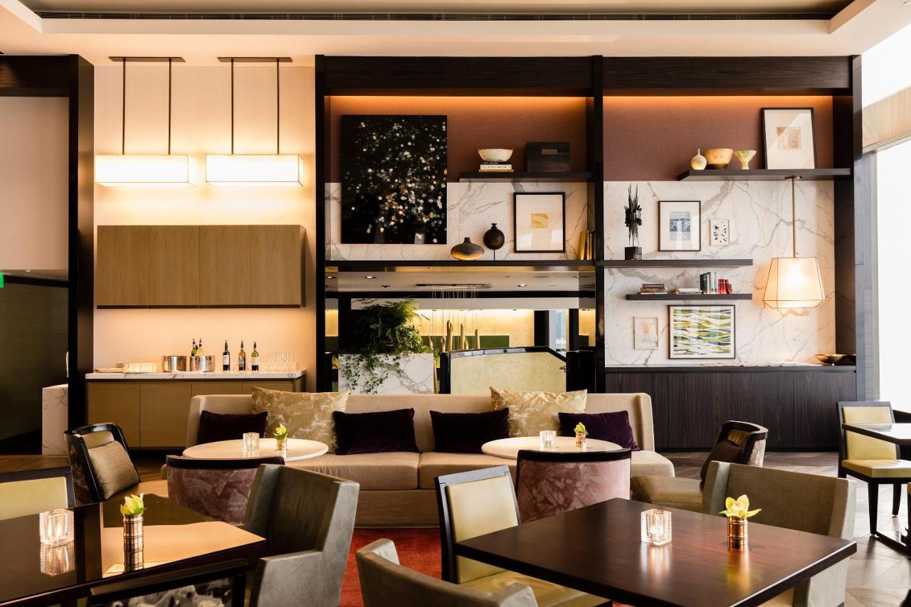 Grand Hyatt Hong Kong Hotel Exterior photo The Lounge at Hong Kong International Airport