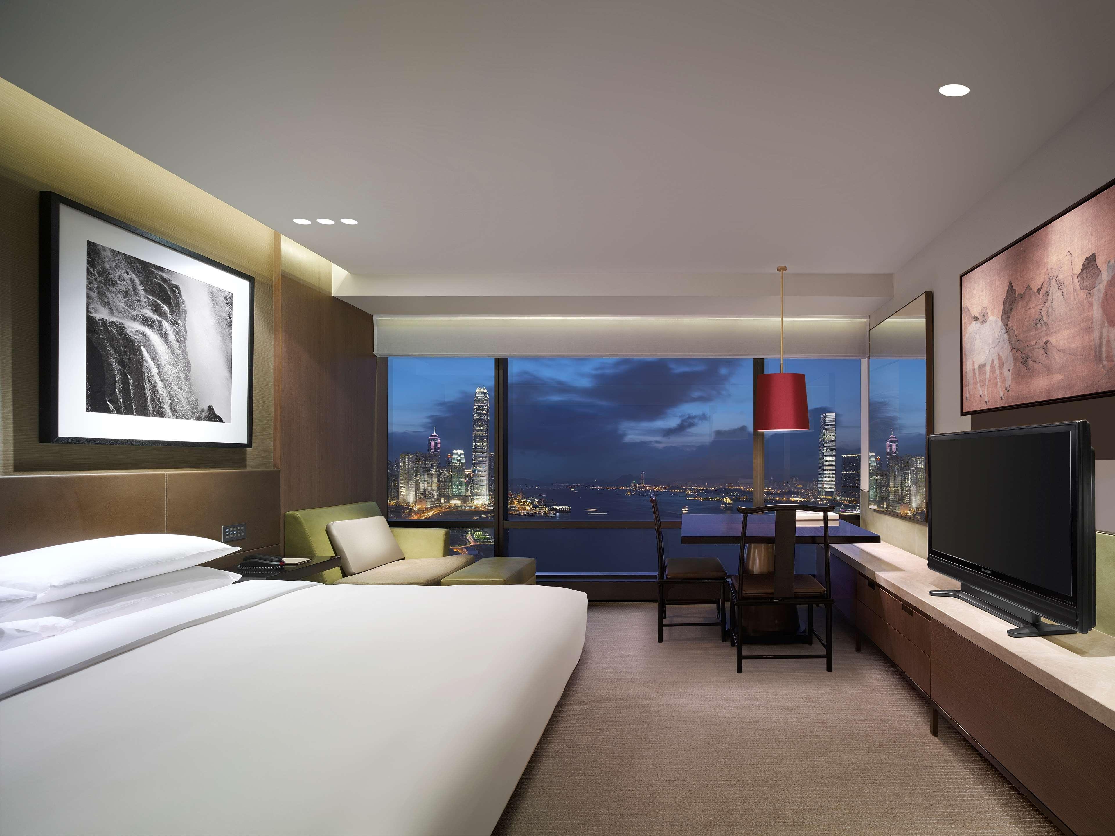 Grand Hyatt Hong Kong Hotel Exterior photo Deluxe Room