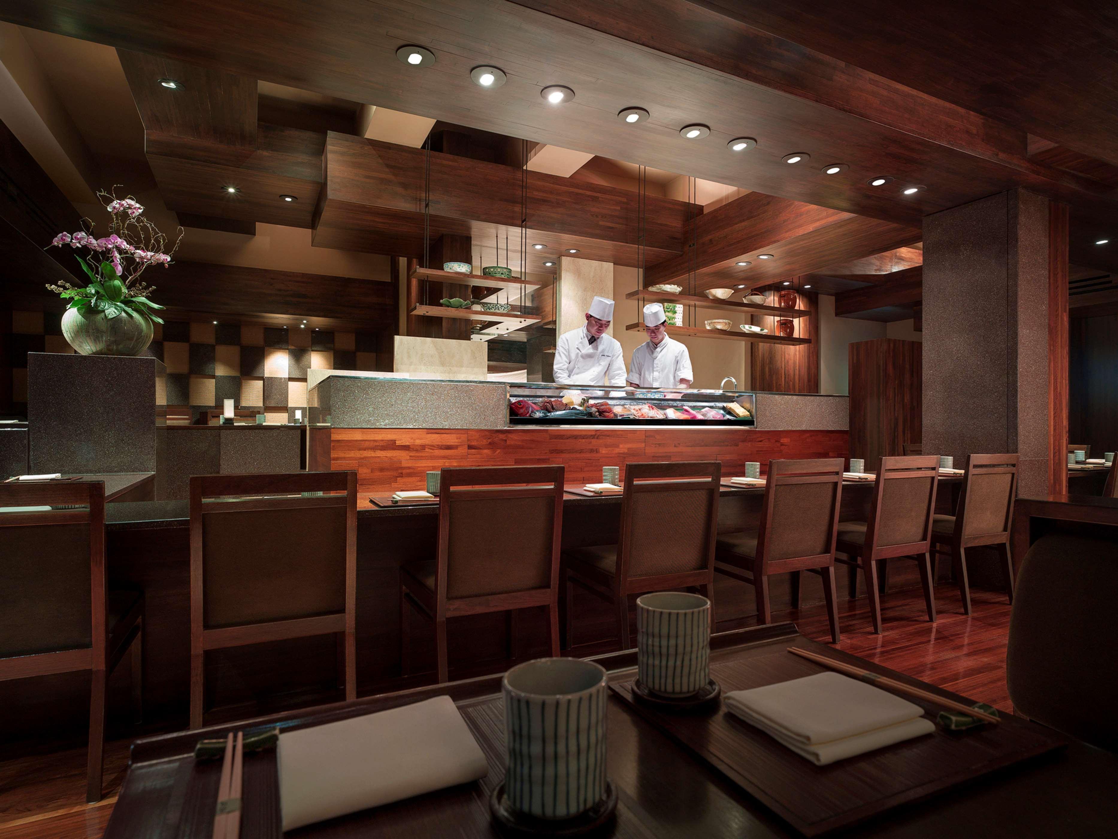 Grand Hyatt Hong Kong Hotel Exterior photo Sushi restaurant in Tokyo