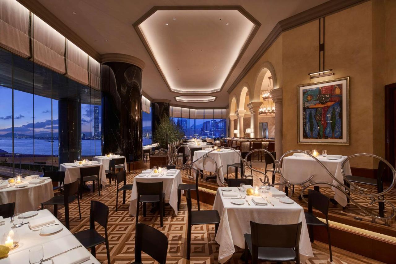 Grand Hyatt Hong Kong Hotel Exterior photo The interior of the restaurant